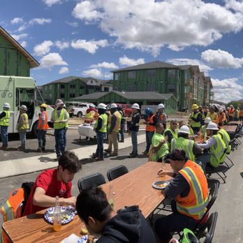 True Love Tacos - We can feed 300 hungry construction workers in less than an hour. We know their crave for authentic taste, and that they don't like to wait - Food Trucks Near Me True Love Tacos - We can feed 300 hungry construction workers in less than an hour. We know their crave for authentic taste, and that they don't like to wait - Food Trucks Near Me
