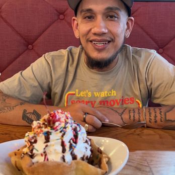 Que Pasa Mexican Cafe - Birthday desert - Mexican Near Me - Visalia, California Que Pasa Mexican Cafe - Birthday desert - Mexican Near Me - Visalia, California