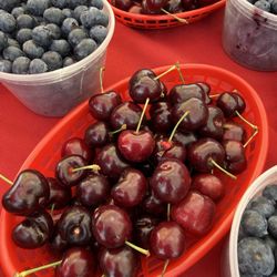 Livermore Farmers' Market - Brooks cherries!!