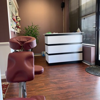 Happy Feet Massage Spa - Front lobby of Spa. - Massage Therapy Near Me - Chesapeake, Virginia Happy Feet Massage Spa - Front lobby of Spa. - Massage Therapy Near Me - Chesapeake, Virginia