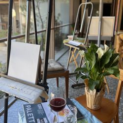 Ji's Art Studio - Wine and paint