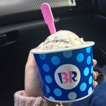 Baskin-Robbins - Double scoop ice cream, flavor of the month and chocolate chip - Ice Cream & Frozen Yogurt Near Me - Rialto, California Baskin-Robbins - Double scoop ice cream, flavor of the month and chocolate chip - Ice Cream & Frozen Yogurt Near Me - Rialto, California