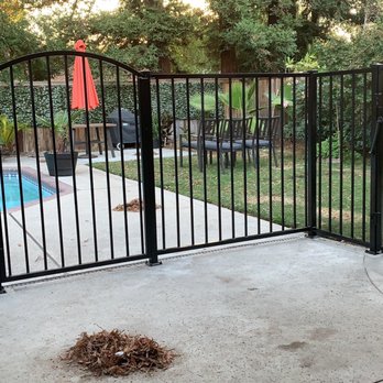 Royalty Fencing - Fences & Gates Near Me Royalty Fencing - Fences & Gates Near Me