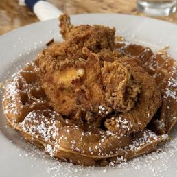 Fried Chicken & Waffle