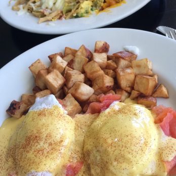 Bea Bea's - Lox Benedict - Coffee & Tea Near Me - Burbank, California