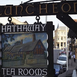 Hathaway Tea Rooms - Historic High Street signage depicting Anne Hathaway's cottage