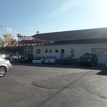 Reyes Auto Sales - Car Dealers Near Me - Holyoke, Massachusetts Reyes Auto Sales - Car Dealers Near Me - Holyoke, Massachusetts