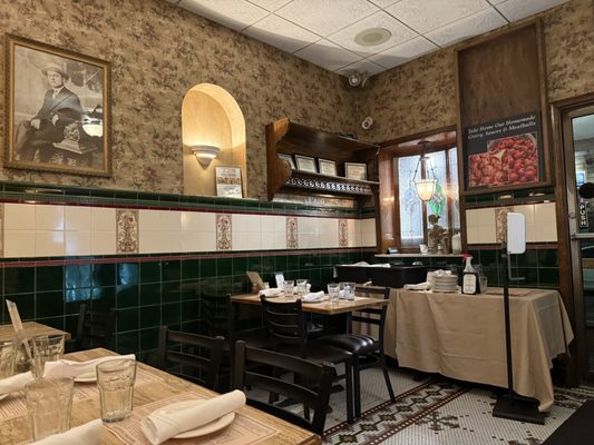 Ralph's Italian Restaurant by null Ralph's Italian Restaurant by null