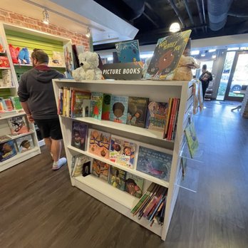 Underground Books - Bookstores Near Me - Sacramento, California Underground Books - Bookstores Near Me - Sacramento, California