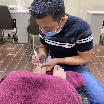 MT Nails - Mt Nails in Clermont. I loveeee my nails!  Awsome Custemer Service! Thank you Mr. Tom - Nail Salons Near Me - Clermont, Florida