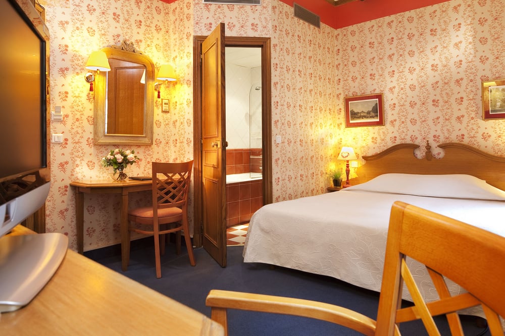 HOTEL DE FLEURIE Updated March 2025 14 Photos 32 rue Grégoire de Tours, Paris, France