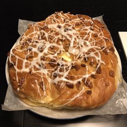 Pecan Custard Ring