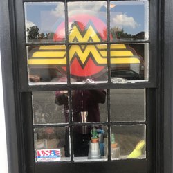 Mama Mocha's Bodega - Front window