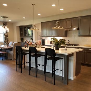 Springville Elacora - Island kitchen. - Home Developers Near Me - Camarillo, California Springville Elacora - Island kitchen. - Home Developers Near Me - Camarillo, California