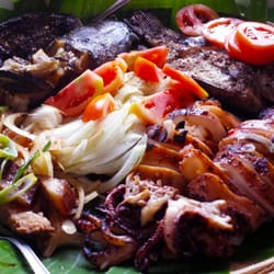 Kubong Sawali - Inihaw Combo (grilled seafood platter)