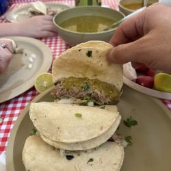 La Herradura - Tacos de lechon.
