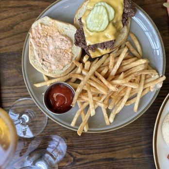 Laura Lee's - New American Near Me - Richmond, Virginia