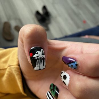 Charms Got Nails - Nail Salons Near Me - San Dimas, California