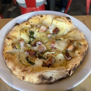 Industrial Eats - Blue cheese pizza - Pizza Near Me - Buellton, California Industrial Eats - Blue cheese pizza - Pizza Near Me - Buellton, California