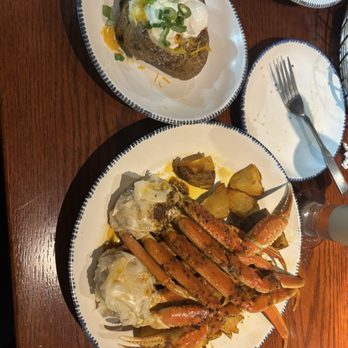 Red Lobster - Snow Crab Legs - Seafood Near Me - San Antonio, Texas Red Lobster - Snow Crab Legs - Seafood Near Me - San Antonio, Texas