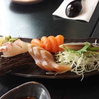 Nozy - Sashimi appetizer ~ fish is flavorless and seemed very dry - Japanese Near Me - Montreal, Quebec Nozy - Sashimi appetizer ~ fish is flavorless and seemed very dry - Japanese Near Me - Montreal, Quebec