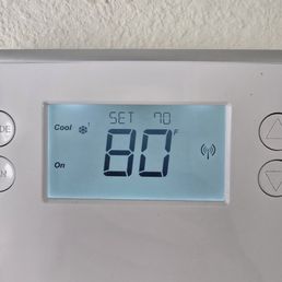 AC went up to 80 degrees!! No one came to fix until the next afternoon and problem wasn't fully resolved. AC went up to 80 degrees!! No one came to fix until the next afternoon and problem wasn't fully resolved.