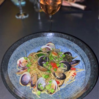 The Lazy Cow - Clam linguine - Gastropubs Near Me - Bayside, New York The Lazy Cow - Clam linguine - Gastropubs Near Me - Bayside, New York
