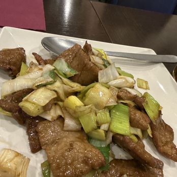 Alfani - Beef with scallions (good but not my fav.   It's on the curry side of taste) - Dim Sum Near Me - Florence, FI