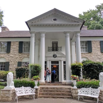 Graceland - Museums Near Me - Memphis, Tennessee