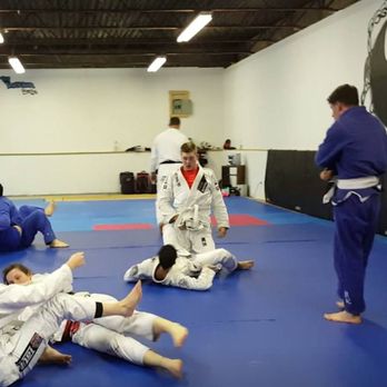 374 MMA - Practicing some judo throws! - Gyms Near Me - Halifax, Nova Scotia 374 MMA - Practicing some judo throws! - Gyms Near Me - Halifax, Nova Scotia
