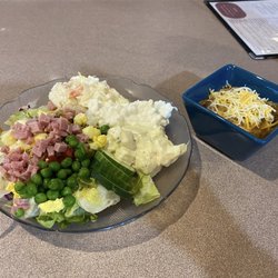 Hasty 183 Diner - Soup and salad bar