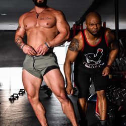 Physiques Gym - Stop guessing with your training. Visit our website to get started with a dedicated personal trainer in Phoenix!
