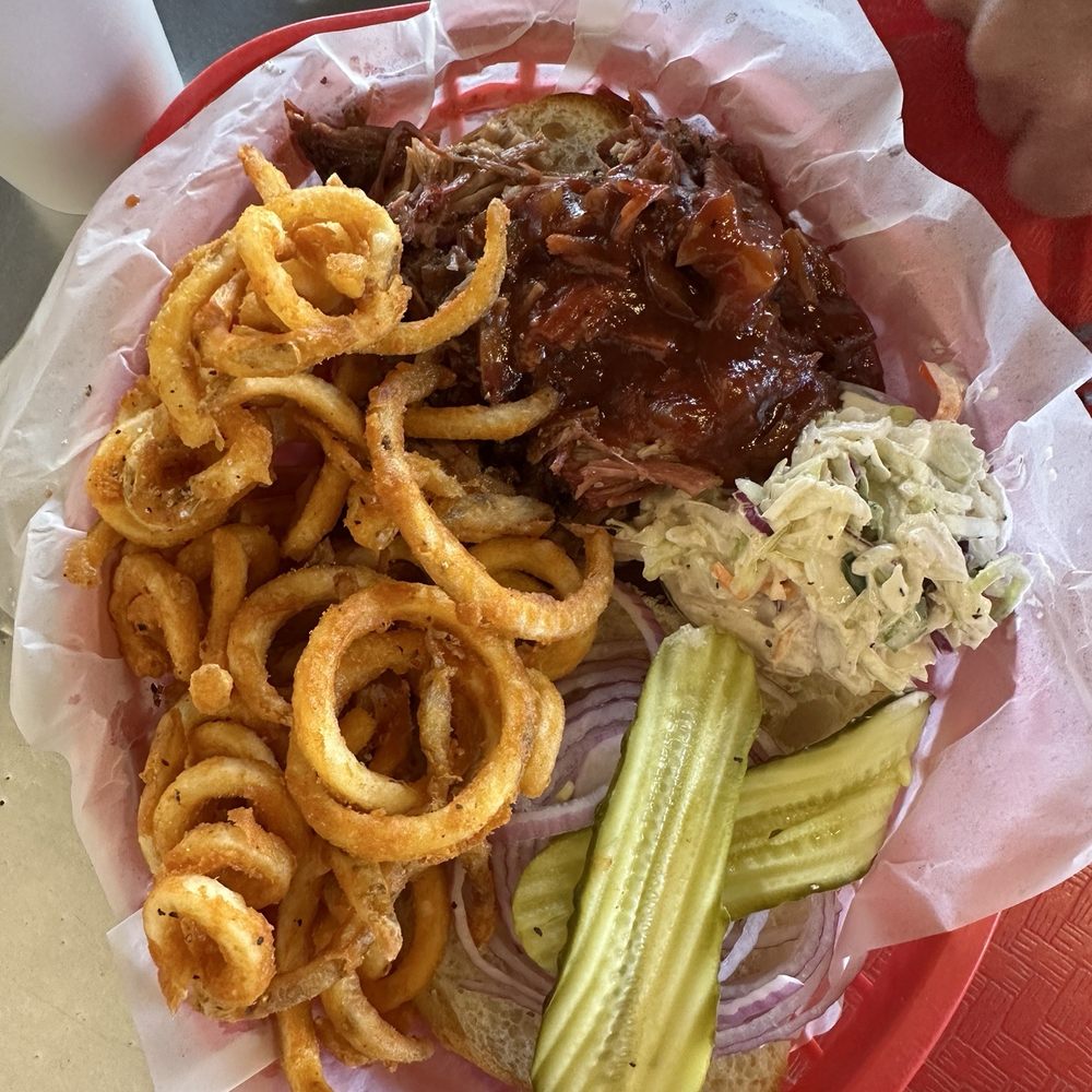 Hondo's - Pulled pork sandwich - Bars Near Me - Fredericksburg, Texas