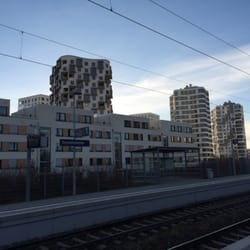 Bahnhof München Siemenswerke - Coole Bauten an der SBahn