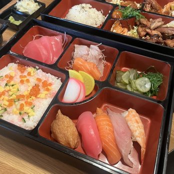 Robata Wasa - Sushi Gozen Bento Makunouchi Deluxe Bento - Sushi Bars Near Me - Irvine, California Robata Wasa - Sushi Gozen Bento Makunouchi Deluxe Bento - Sushi Bars Near Me - Irvine, California