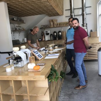 Earth Bean Coffee - Small interior space and counter - Coffee & Tea Near Me - Los Angeles, California