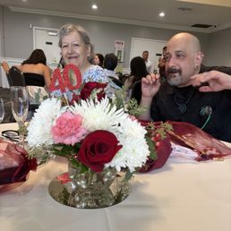 Beautiful flower centerpiece! Beautiful flower centerpiece!