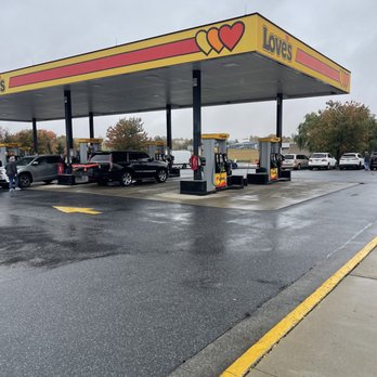 Love's Travel Stop - a couple of trucks parked in front of a gas station - Gas Stations Near Me - Hamburg, Pennsylvania