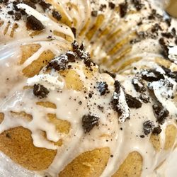 Chayce N Sugar - Gluten free Cookies and crème pound cake