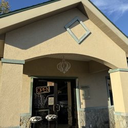 Southern Magnolias Consignment and Boutique