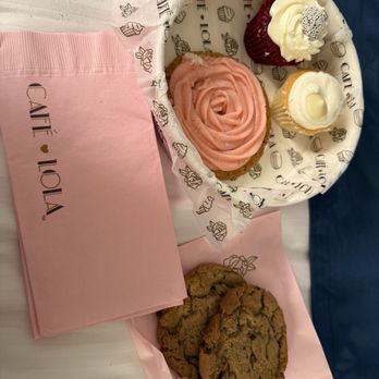 Cafe Lola - Bakeries Near Me - Las Vegas, Nevada
