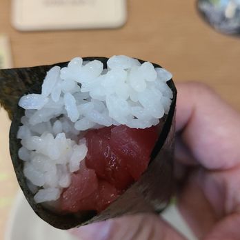 Nori Bar - Maguro roll - Sushi Bars Near Me - Honolulu, Hawaii Nori Bar - Maguro roll - Sushi Bars Near Me - Honolulu, Hawaii