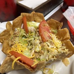 La Hacienda De Jalisco - Taco Salad