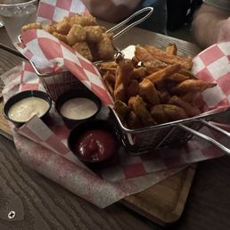 Sweet potato fries & tator tots Sweet potato fries & tator tots