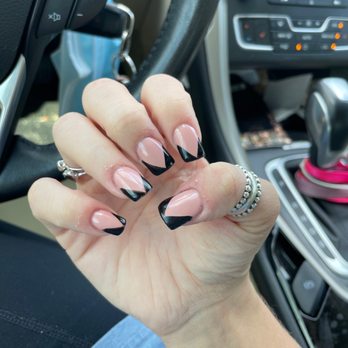 Caesars Nails & Spa - Nail Salons Near Me - Houston, Texas