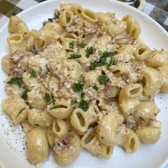 Forma Pasta Factory - Pipette Ragu - Italian Near Me - Brooklyn, New York Forma Pasta Factory - Pipette Ragu - Italian Near Me - Brooklyn, New York