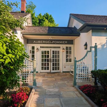 Auberge du Pommier - French Near Me - Toronto, Ontario