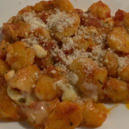 Gnocchi with tomato sauce and mozzarella Gnocchi with tomato sauce and mozzarella