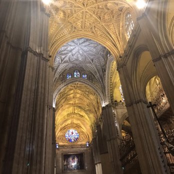 Cathedral de Sevilla - Overhead - Churches Near Me - Seville, SE Cathedral de Sevilla - Overhead - Churches Near Me - Seville, SE