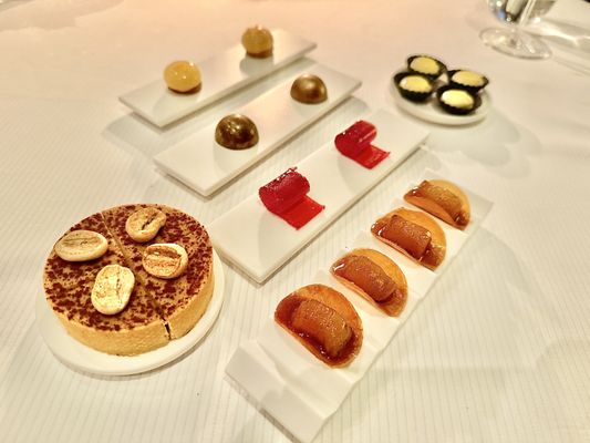 Restaurant L'Assiette Champenoise by null